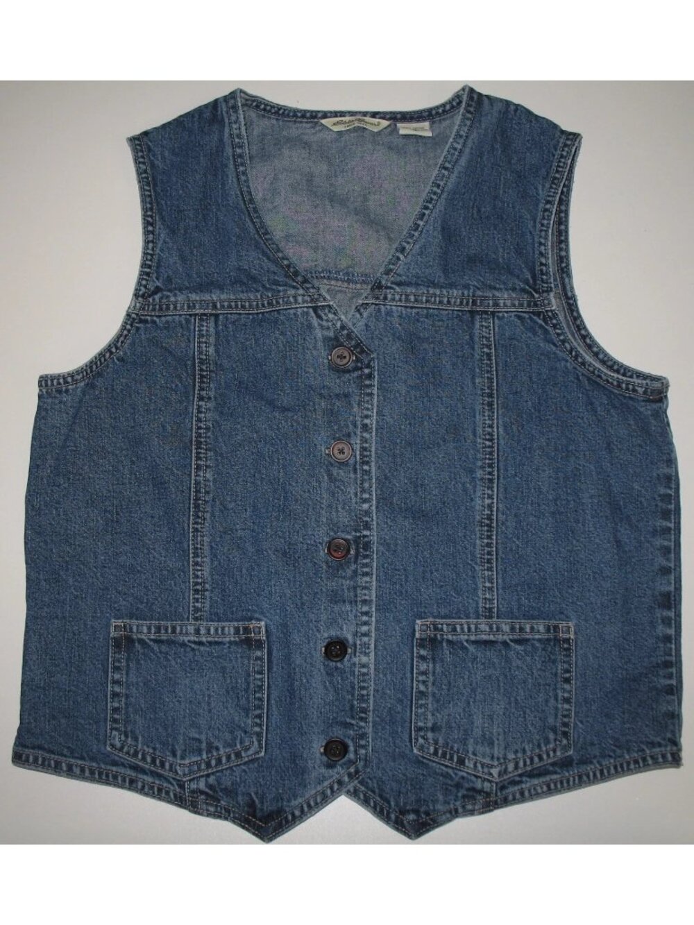 Eddie Bauer Women’s Denim Vest Size Small Blue Button Front Pockets Classic